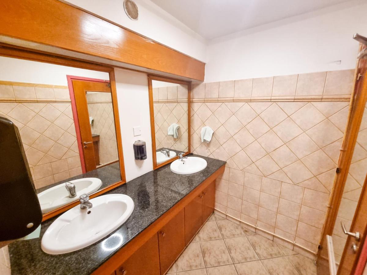 Unique City Hostel 100 Meters From Beach Larnaca Exterior foto